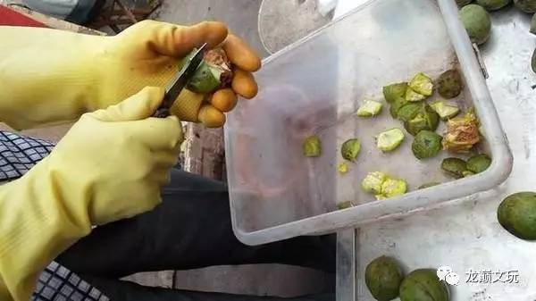 核桃盘出玛瑙红技巧,怎样看出核桃是否能盘红