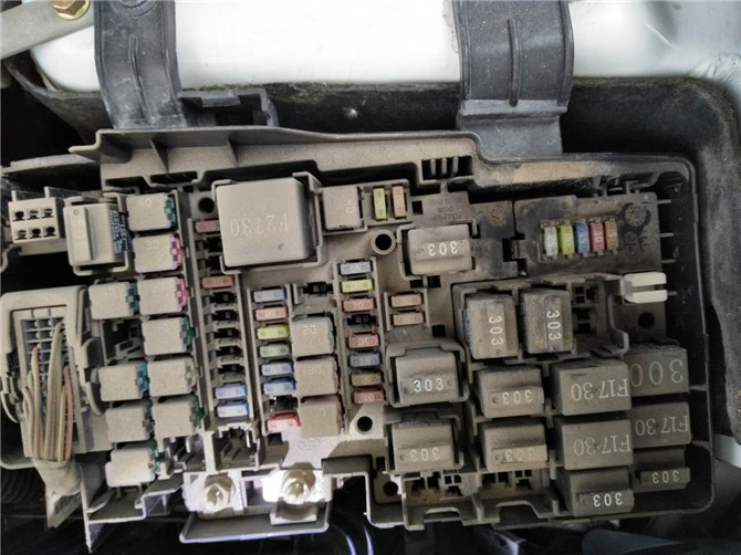 二手车交了定金发现是事故车,事故车定金不退12315可以投诉吗