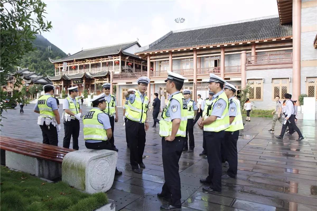 「微图册」茶心之旅守护神——黔南交警