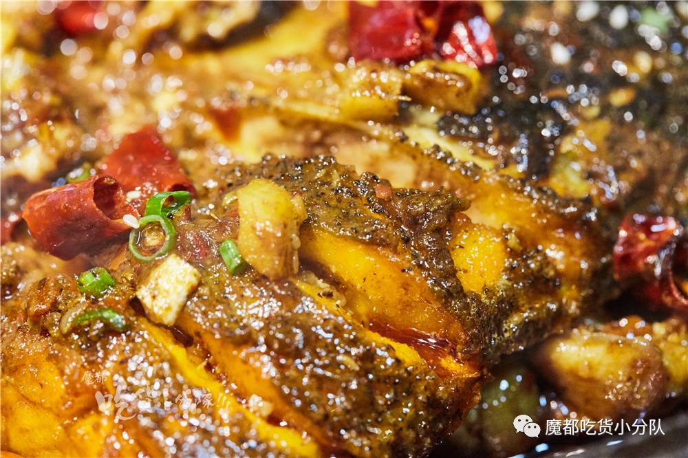 美蛙鱼头有多好吃,美蛙鱼头火锅怎么吃