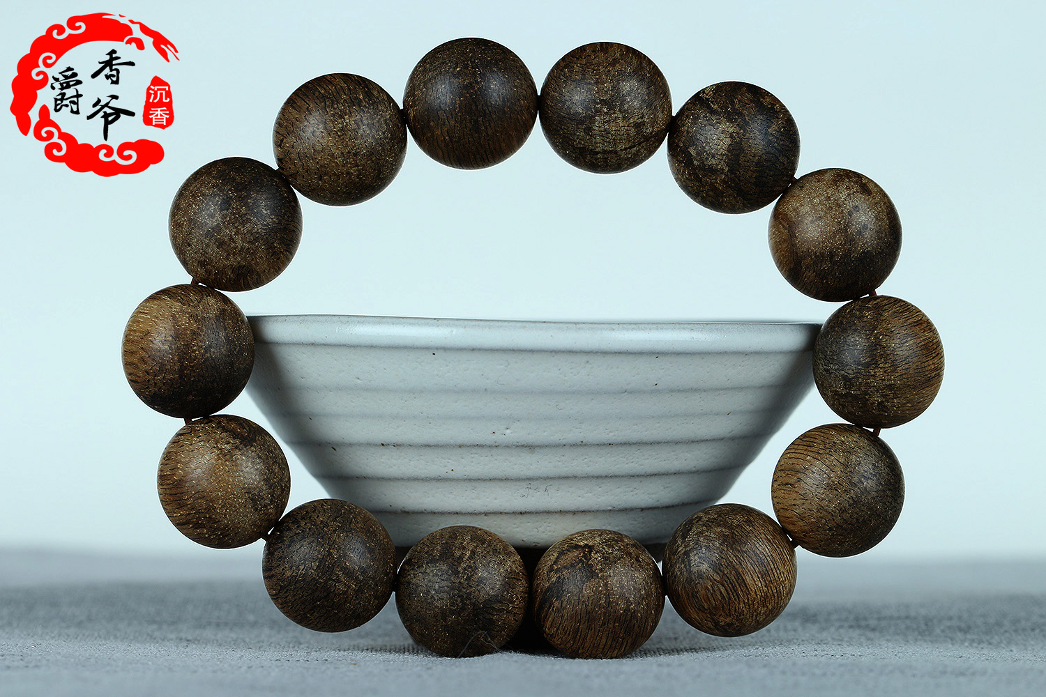 沉香可以留香多久与哪些因素有关,香爵爷家沉香怎么样