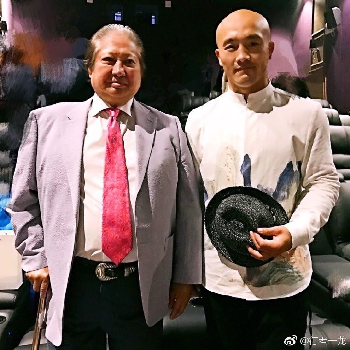 一龙打硬功,一龙成名铁头功