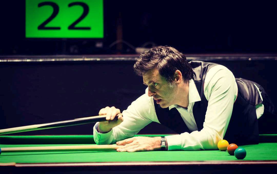 很帅的女的打台球的,听说打篮球的男生都很帅