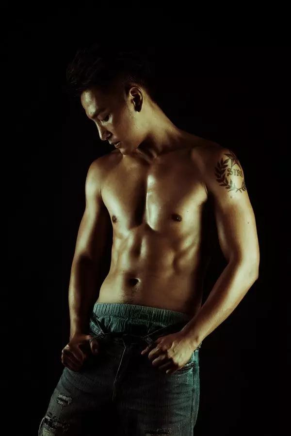 小张震,张震少年时期