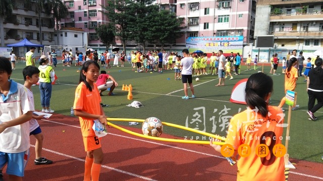 儿童青少年足球嘉年华,亲子足球嘉年华嗨翻全场