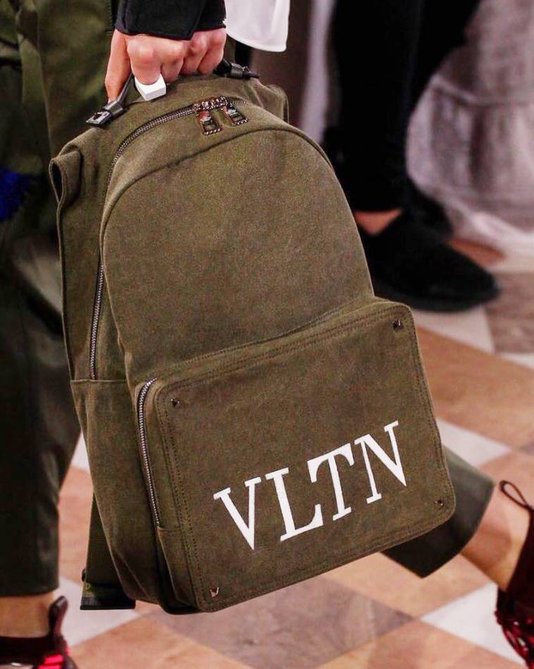 穿成这样男朋友会不会生气,穿成这样的男生还怕是单身狗吗