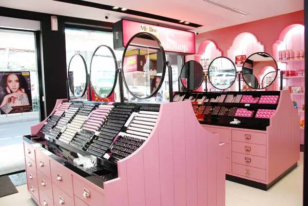 60块买好用的彩妆全套,便宜又好用的泰国妆