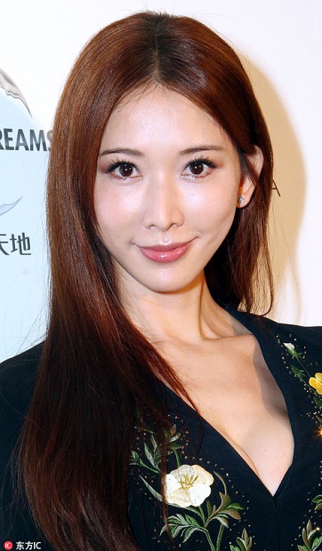 底妆零毛孔不是梦，刘雯教你万能气垫*法大**