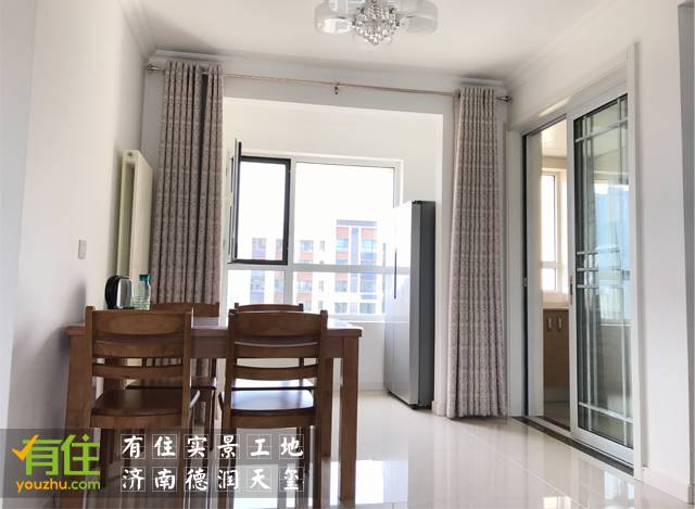 这对80后小夫妻,把家打造的甜蜜又温馨