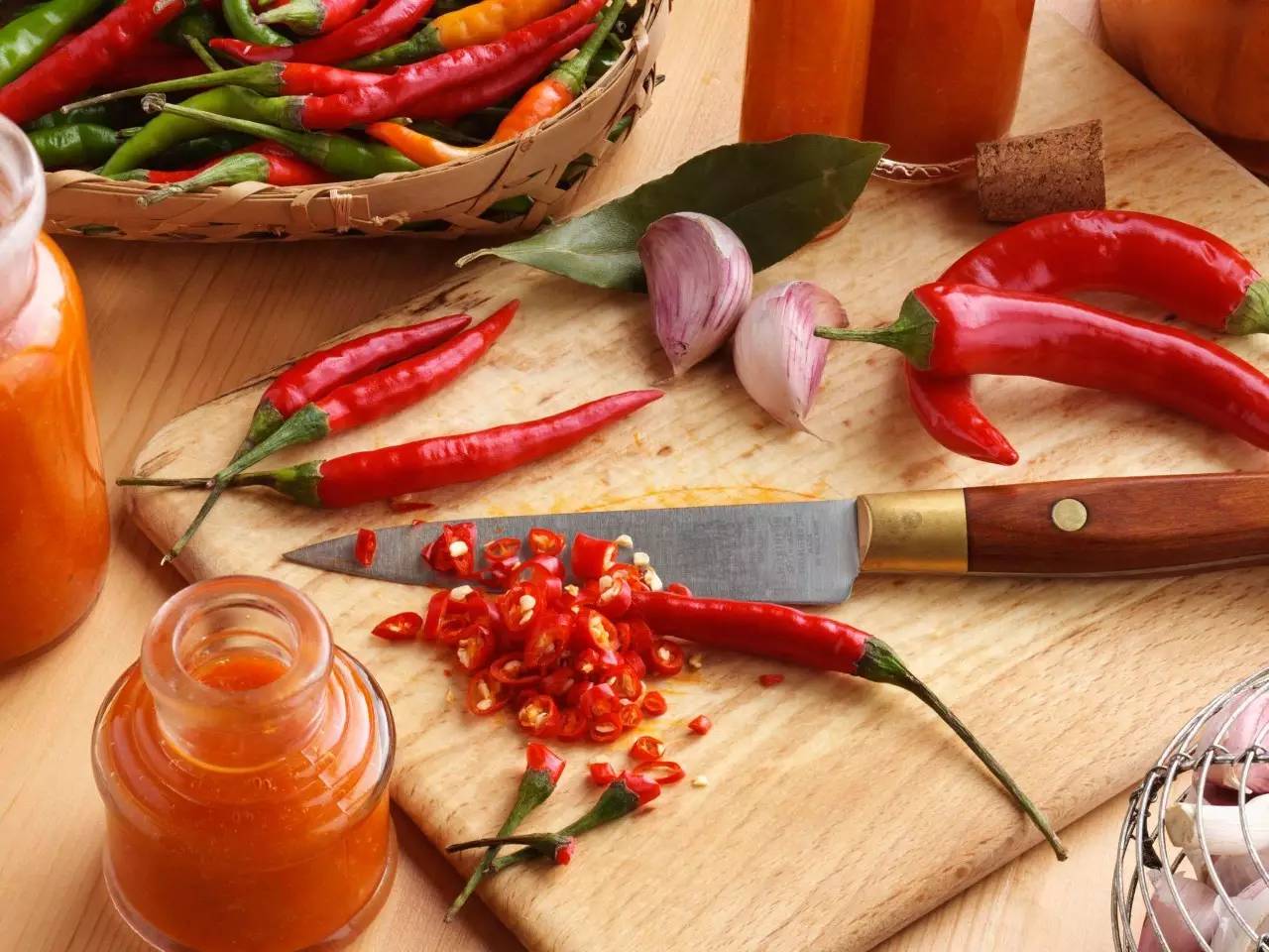 什么方法切辣椒不辣手,切完辣椒用什么洗手才不会辣手