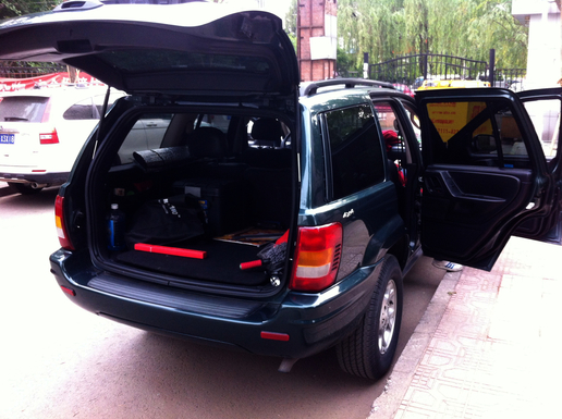 为情怀买单的豪车,13年jeep大切诺基开起来怎么样