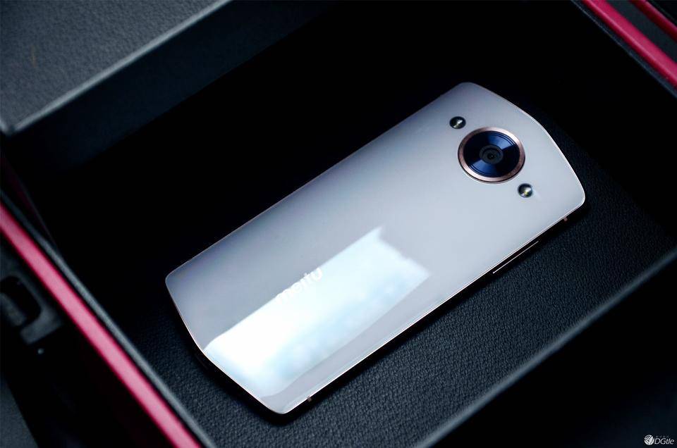 一个男生用美图手机是怎样的体验?