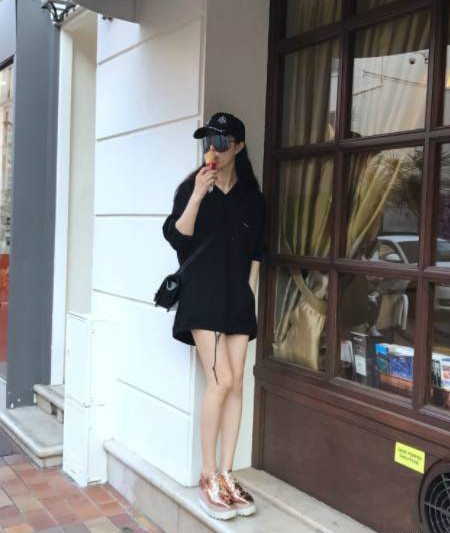 个矮、腿粗、腿短，还敢玩下身失踪？