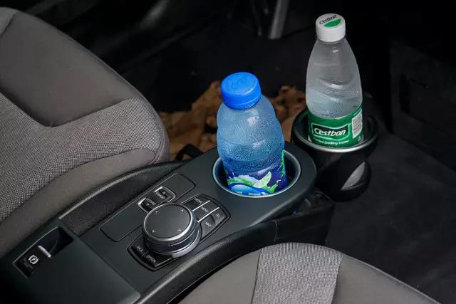 宝马i3新老款对比,宝马i3第一款现在还值得入手吗