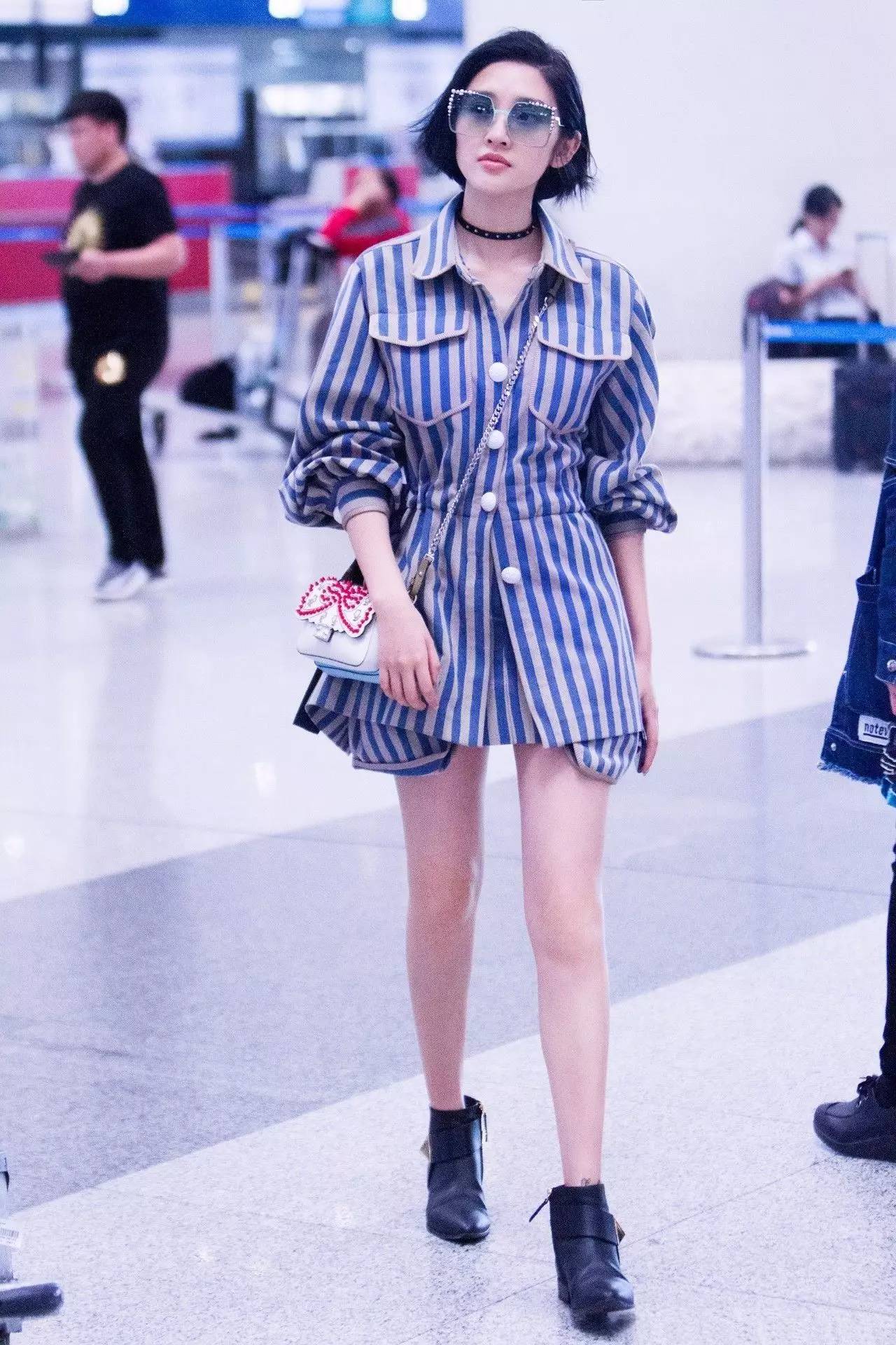 宋茜衣品图片,宋茜穿牛仔衣和牛仔裤