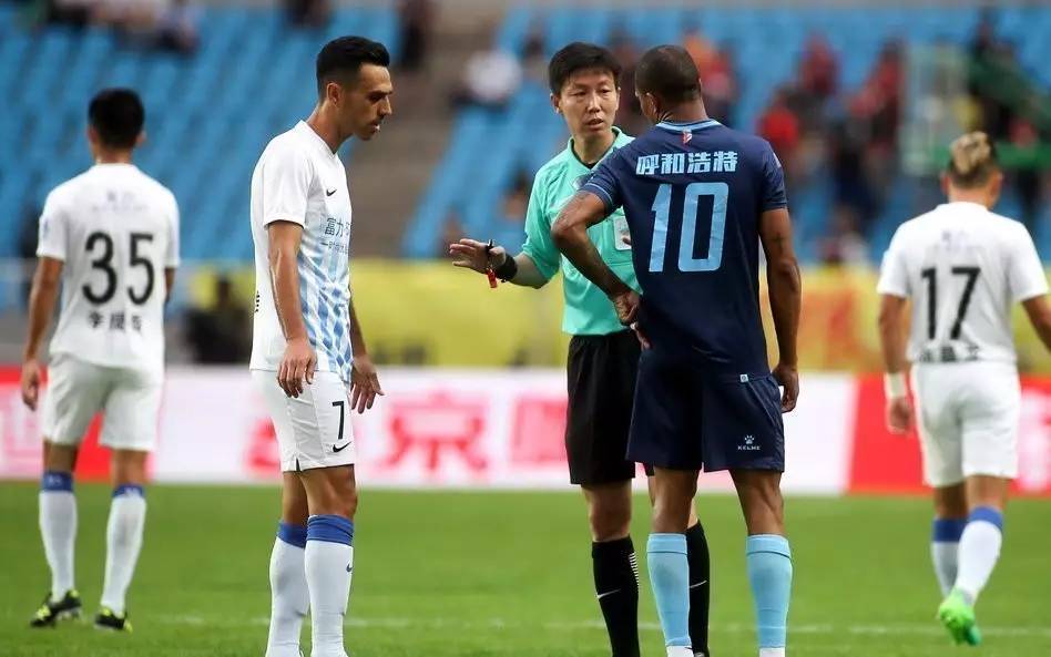 走近内蒙古足球：呼和浩特小草，为生存而战！