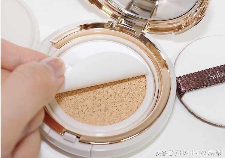 爱敬气垫和clio气垫哪个好,clio干皮气垫和爱敬气垫