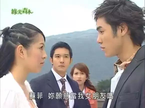 林依晨陈妍希关系,林依晨林心如私下关系