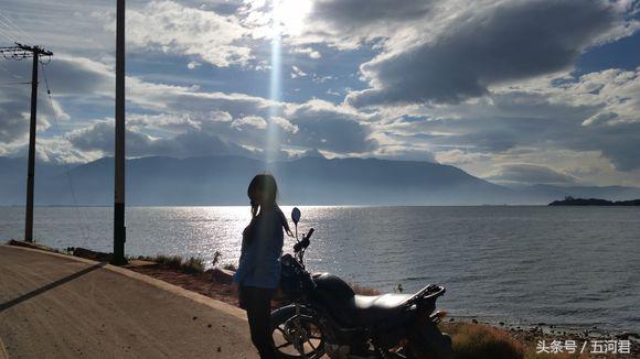 骑着雅马哈踏板摩托车周游世界,骑雅马哈天剑125回家
