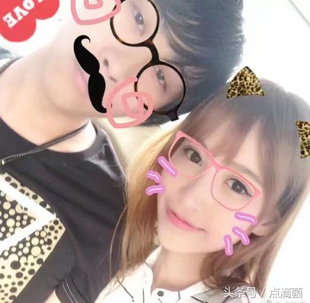 五五开给赵梦玥的老爸买的什么车,五五开给赵梦玥父亲送了什么车