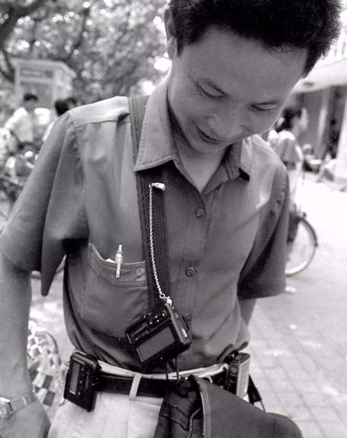 20年弹指一挥间的感慨,20年弹指一挥间的下一句