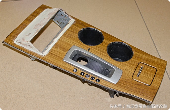 尼桑天籁音响改装,日产天籁音响改装倒模