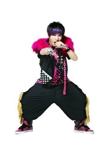 大张伟为什么爱穿低裆裤,大张伟为什么一定要穿大裆裤