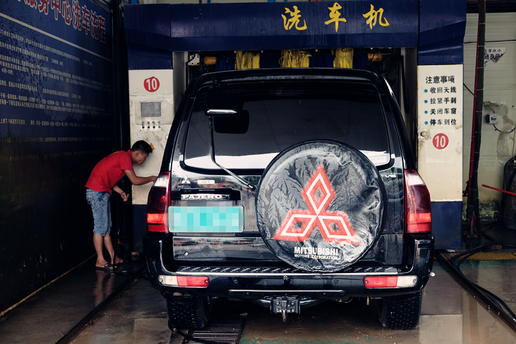 一代经典三菱帕杰罗,三菱帕杰罗的传奇一生