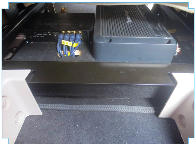 上汽大通g10改音响,大通g10更换喇叭音响