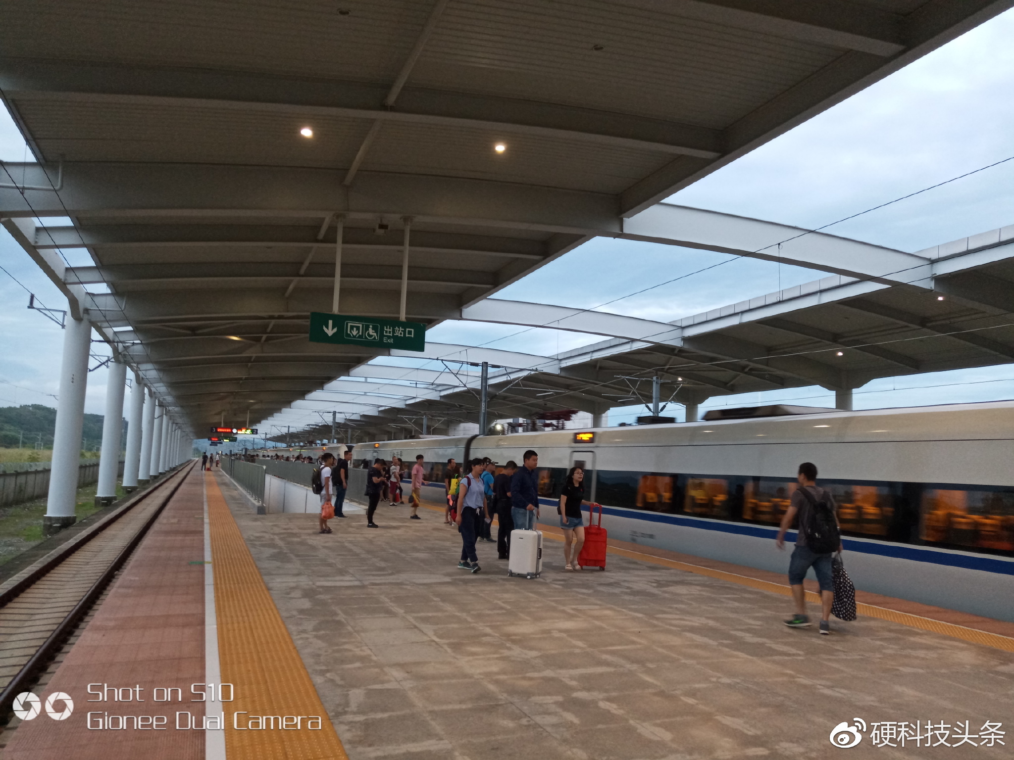 薛之谦的金立s10,薛之谦金立s10