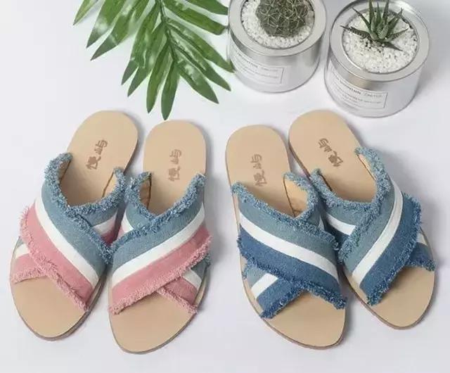 高能少年团杨紫奚梦瑶周冬雨出场,周冬雨奚梦瑶vogue对比