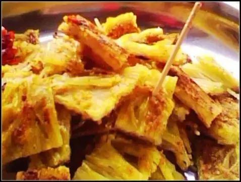 一个老外说一年之内吃遍成都,一个老外说要在一年内吃遍中国