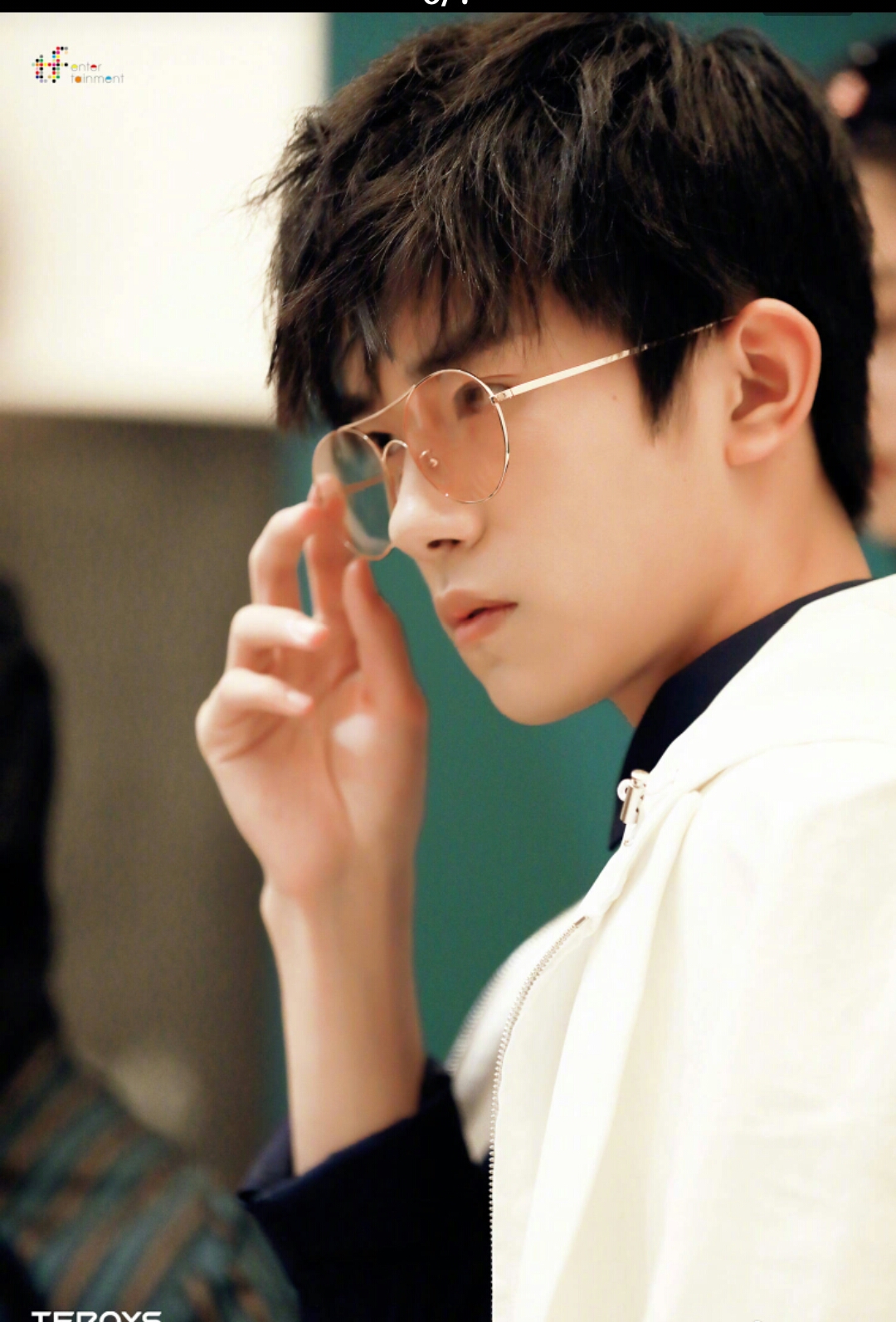 荷尔蒙和易烊千玺,易烊千玺野性荷尔蒙视频