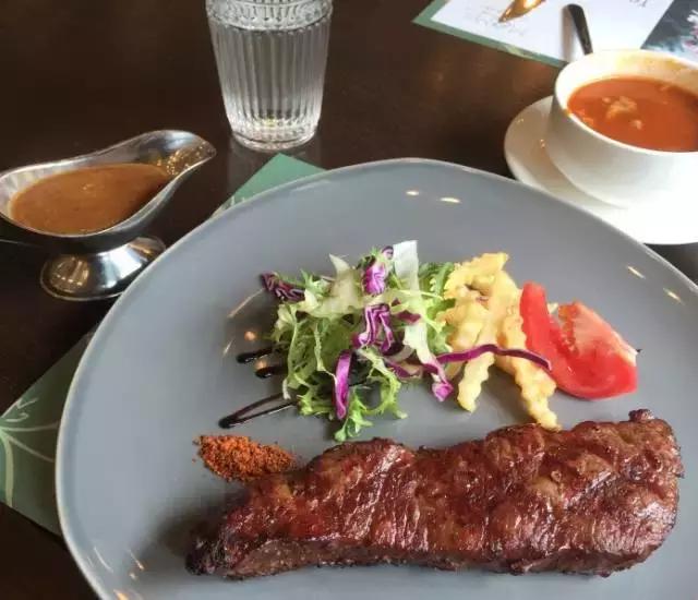 我坚持了三小时的减肥计划，“栽”在了昆山的新江南生活荟里……