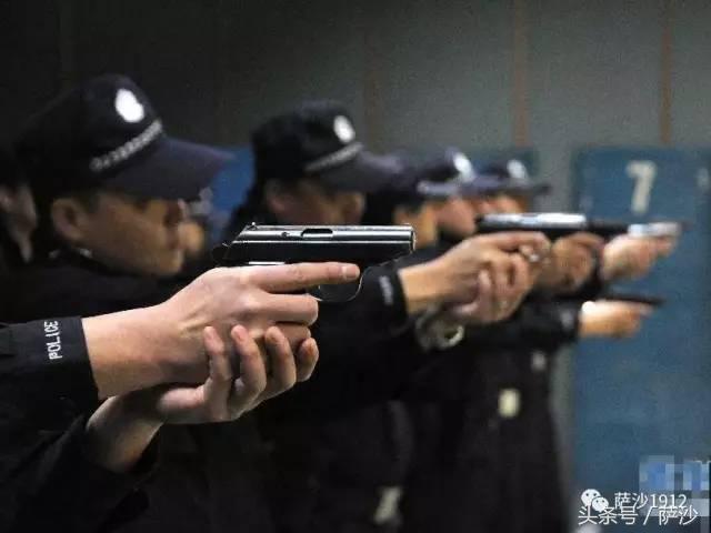 神枪悍匪万光旭完整视频,悍匪万光旭的纪录片完整版