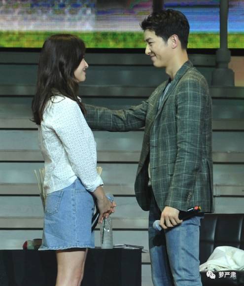 宋仲基宋慧乔白天揽腰秀甜蜜,宋仲基宋慧乔甜蜜太阳后裔