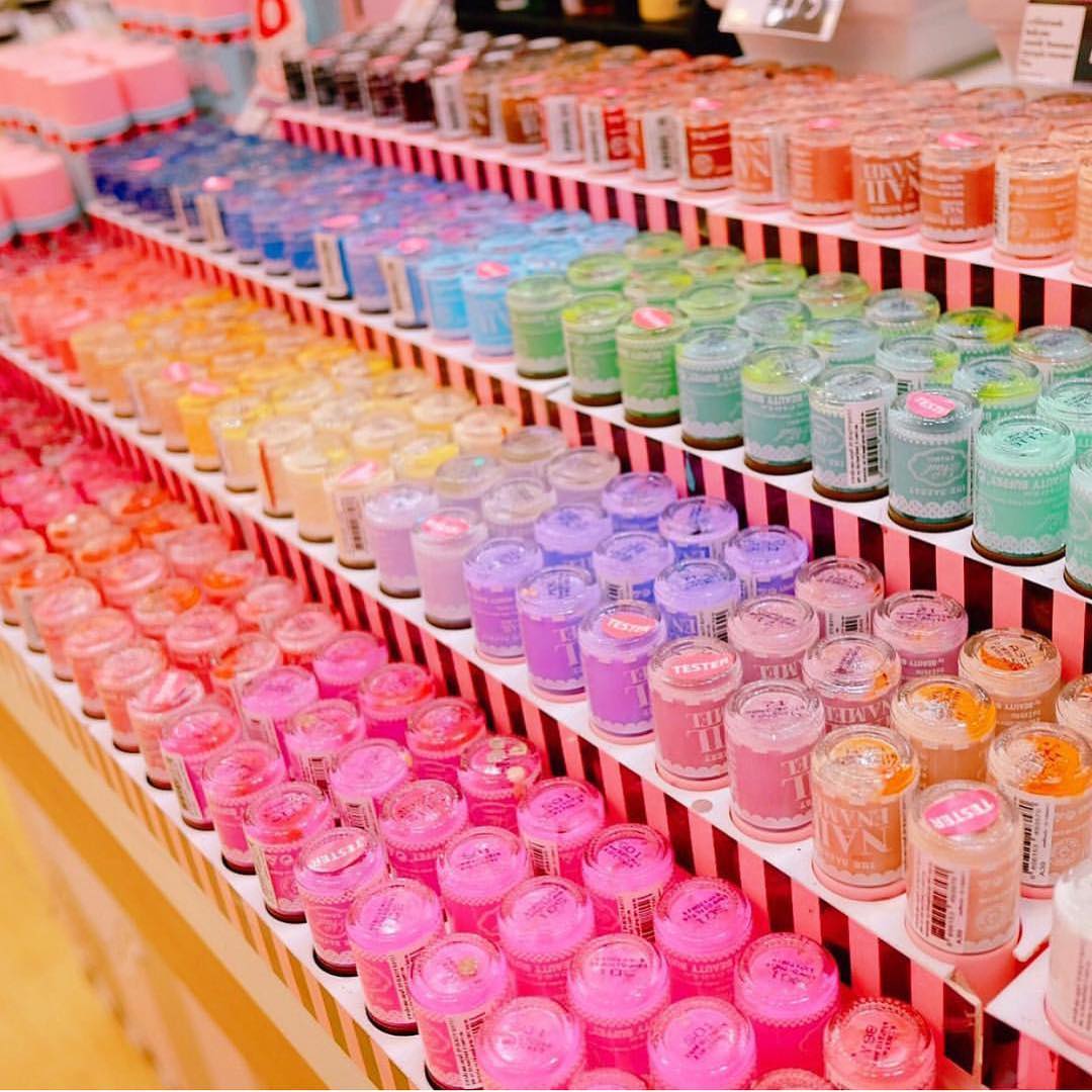 60块买好用的彩妆全套,便宜又好用的泰国妆