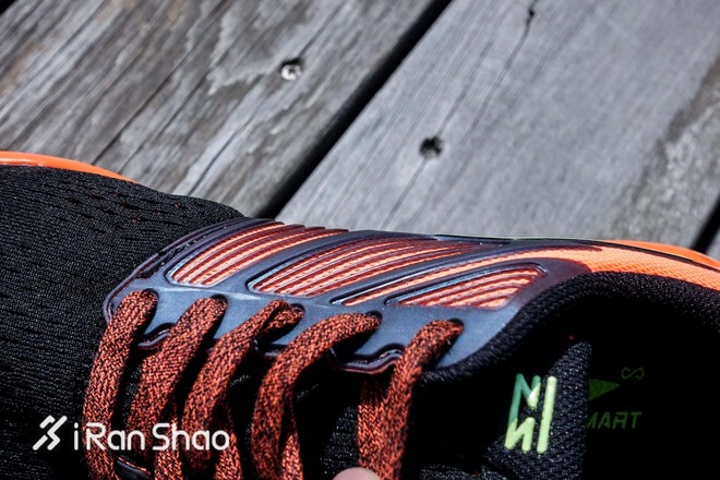 李宁云四代叠影芯片怎么用,李宁云四代跑鞋减震科技