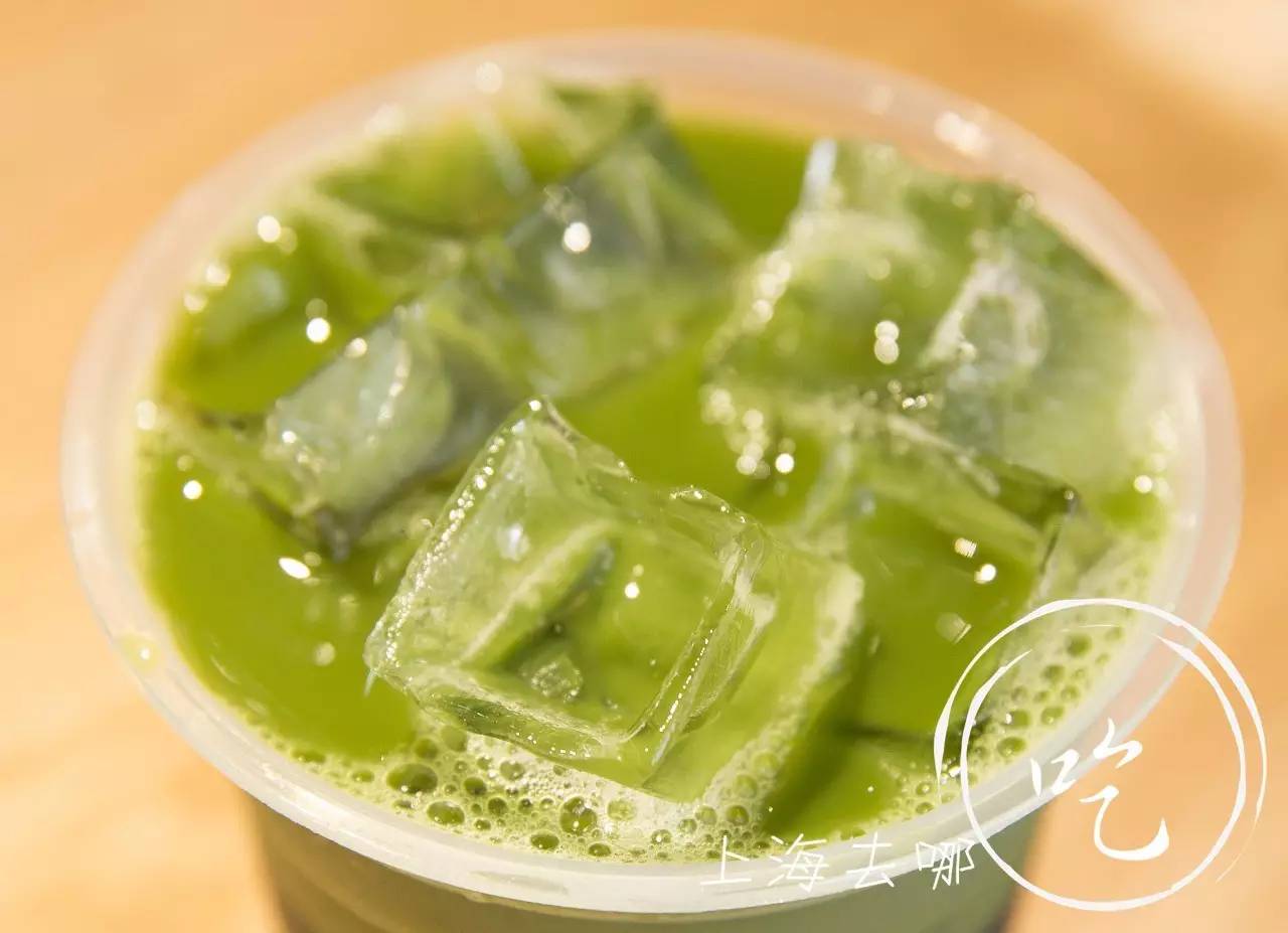 用抹茶做的好喝饮品,简单3种食材就能做的抹茶蛋糕