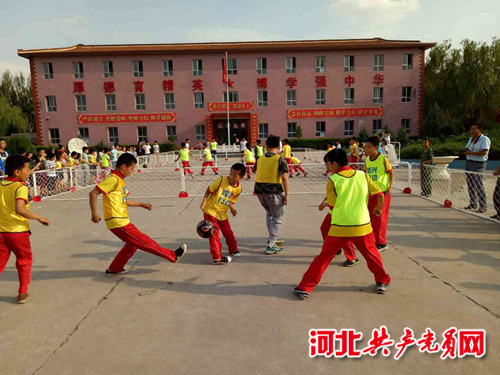 关爱留守儿童教育活动方案,快乐足球伴我成长关爱留守儿童