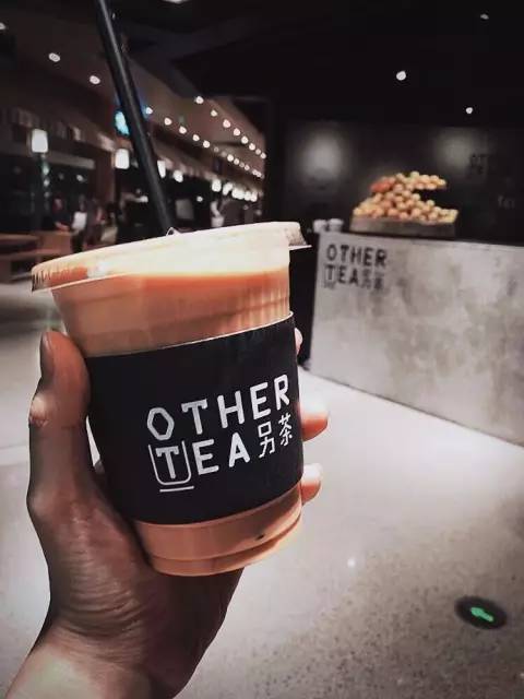 嗑奶茶只知道一点点？这九家奶茶颜值爆表还不用排！长！队！