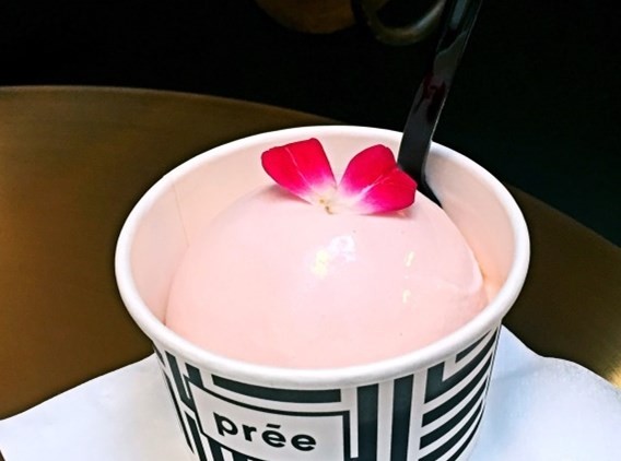 这么热的天你还不来吃冰淇淋吗,天气这么热还不来个清爽的冰淇淋