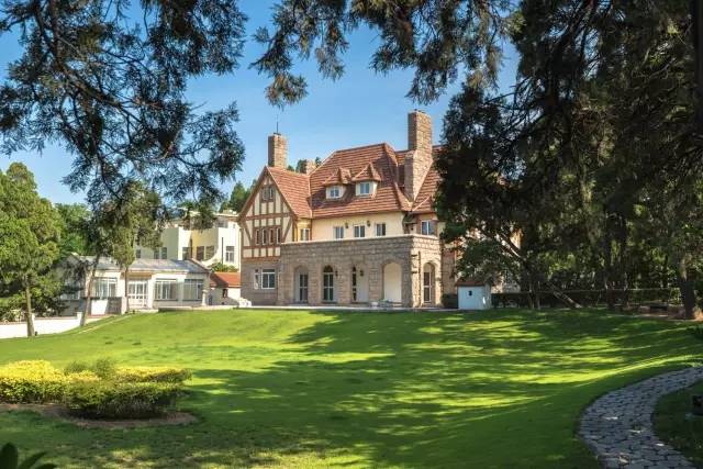 青岛上榜“最受追捧海洋游目的地”“7月份最佳避暑旅游城市”！是的，来青岛避暑就对了！