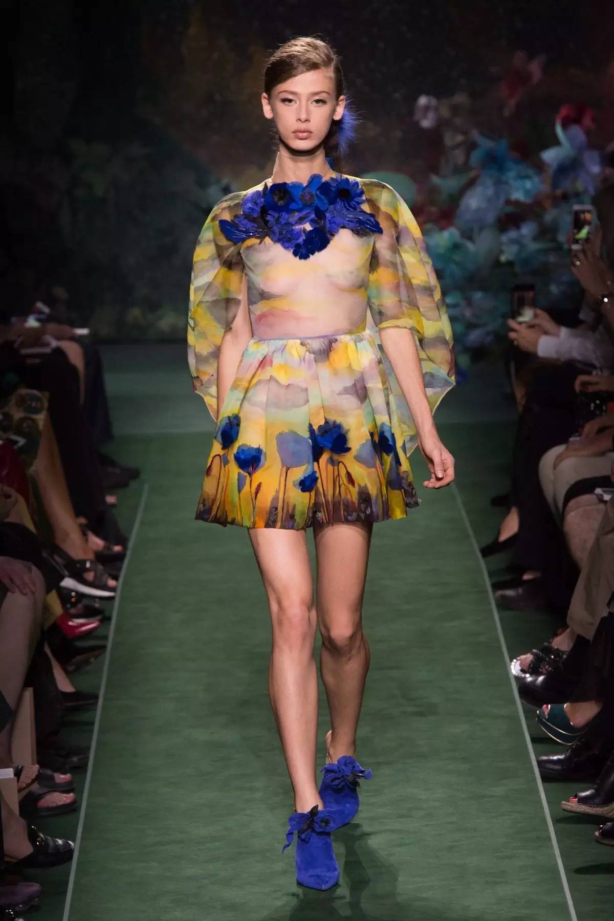 fendi年度晚宴皮草定制,fendicouture2018秋冬高定礼服