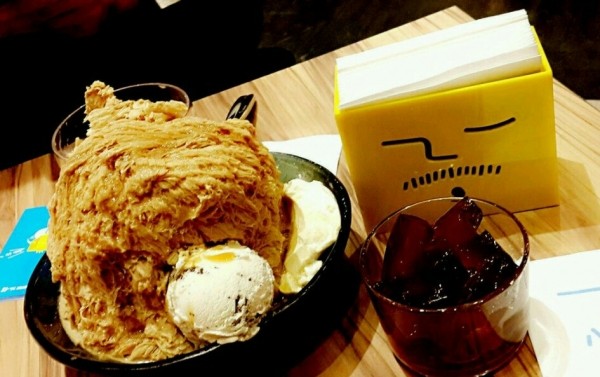 这么热的天你还不来吃冰淇淋吗,天气这么热还不来个清爽的冰淇淋