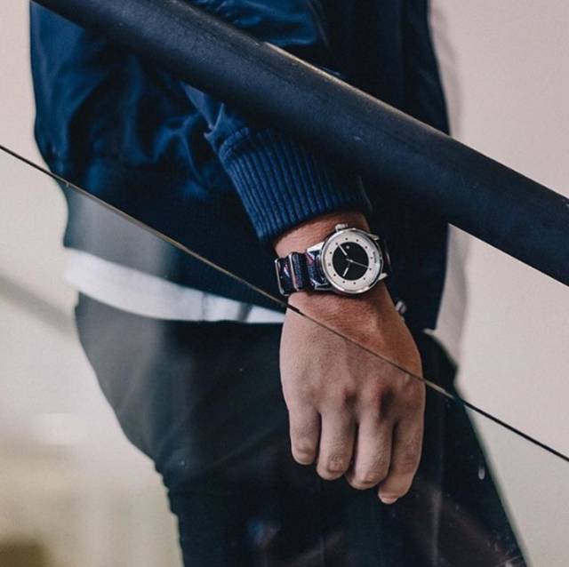 年轻人适合戴的腕表,适合刚毕业大学生的手表