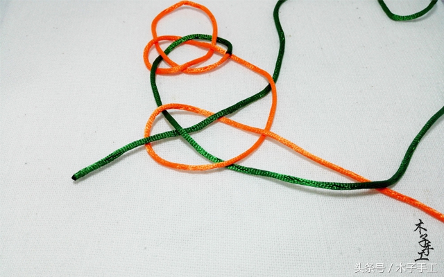 木子手工红绳手链,木子手工编织红绳慢动作