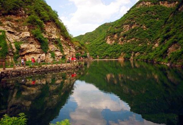 河北省宝贝最多的县城,有一个宝贝差点被日寇偷走,现有座神山叫猪山