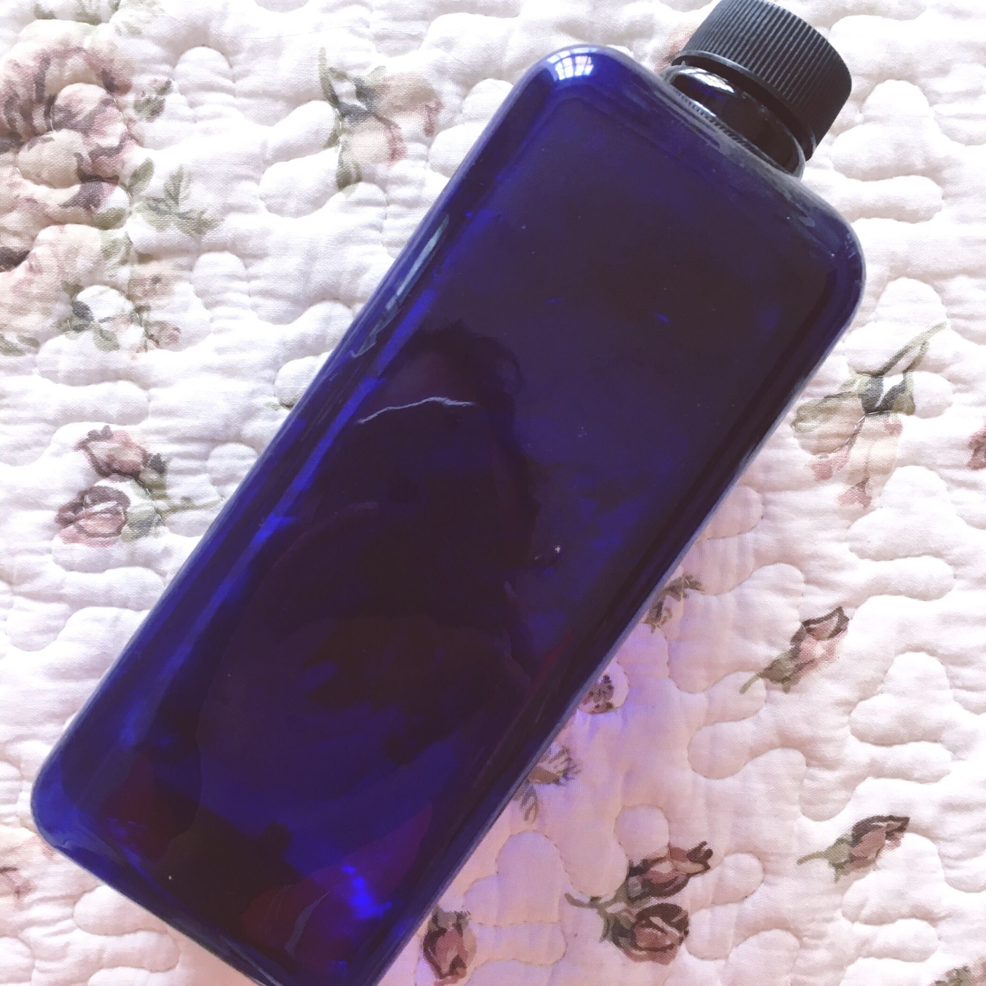 浼椾汉鐨嗛粦鐙櫧,浼椾汉鐨嗛粦