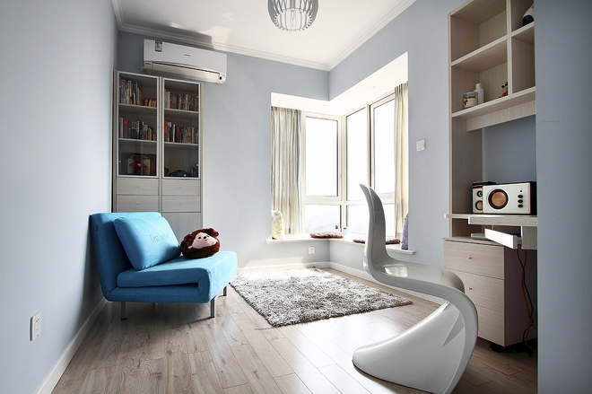 武汉老园艺师为讨好老伴,毅然把卧室窗台巧变花园式榻榻米!